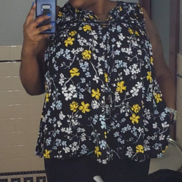 Lane Bryant Tops - Lane bryant sleeveless shirt